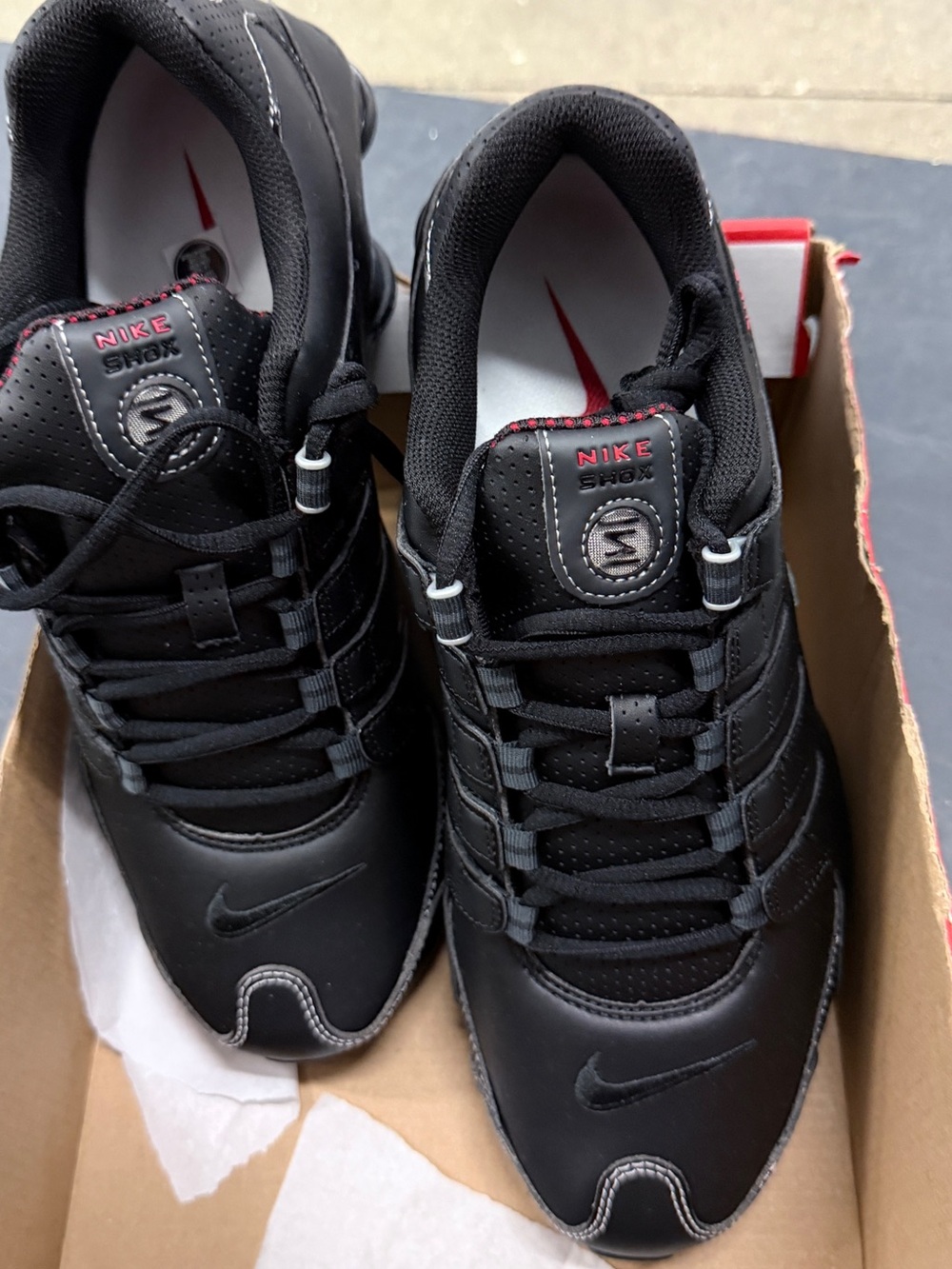 Nike Black Sneakers with Red Swoosh - Picture 4 of 6